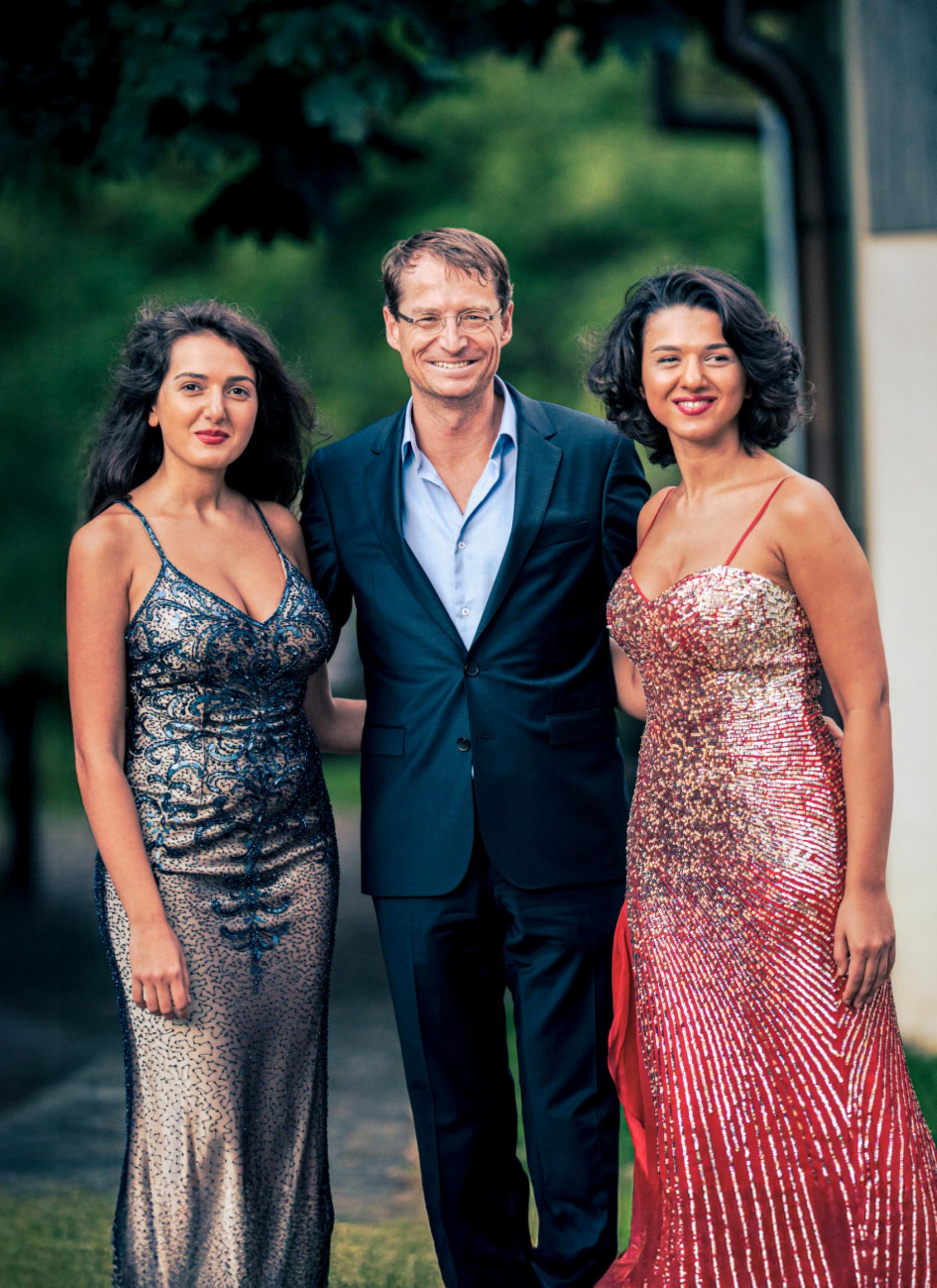 2015, with the pianists Gvantsa and Khatia Buniatishviliv