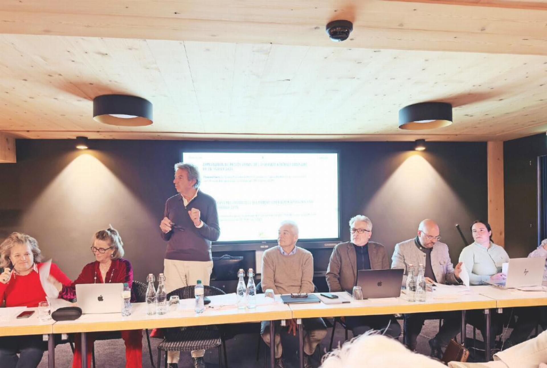 The Annual General Meeting of Wasserngrat 2000 AG took place last Wednesday at the Hotel Arc-en-Ciel in Gstaad.  - Das Bild wird blockiert. – Möglicherweise durch einen aktiven Adblocker.