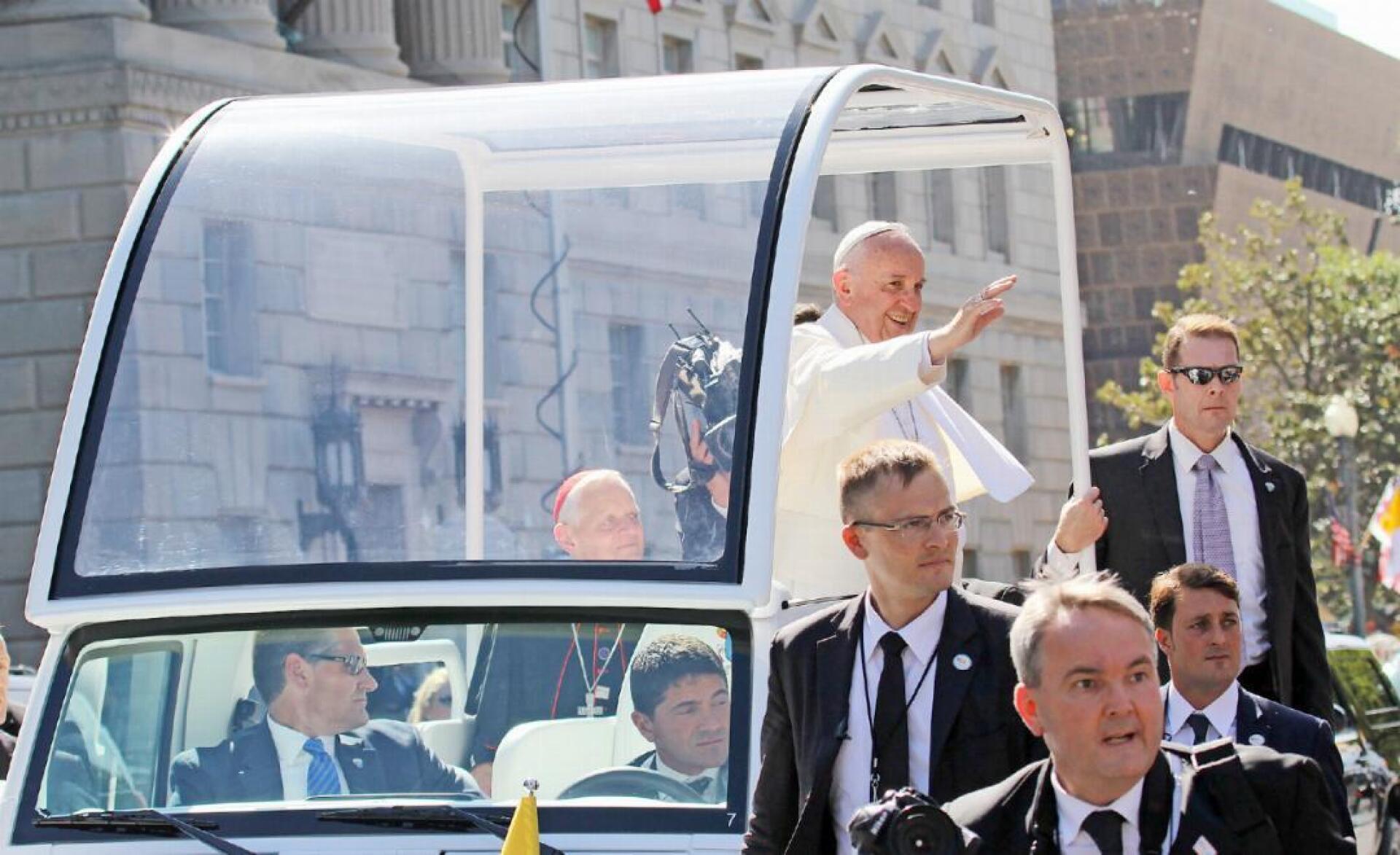 Pope Francis at one of his public appearances, during a time of good health. PHOTO: PIXABAY/MIKDEV