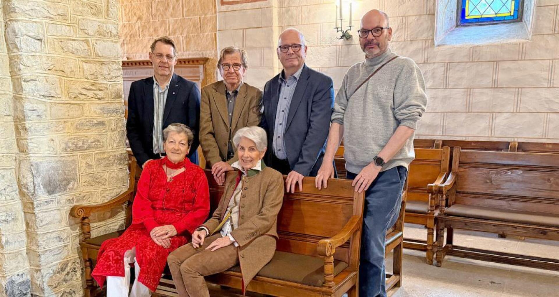 Top row, standing (L to R): André Reichenbach, Rougemont municipal council; Eric Monnier, president of La Folia; Patrice Borcard, president of Pays-d’Enhaut Tourisme and UNESCO committee; Patrick Charbon, photographer and board member of La Folia.  Seated (L to R): Brigitte Exchaquet-Monnier, La Folia secretary; Michaela Hommel, board member of La Folia.