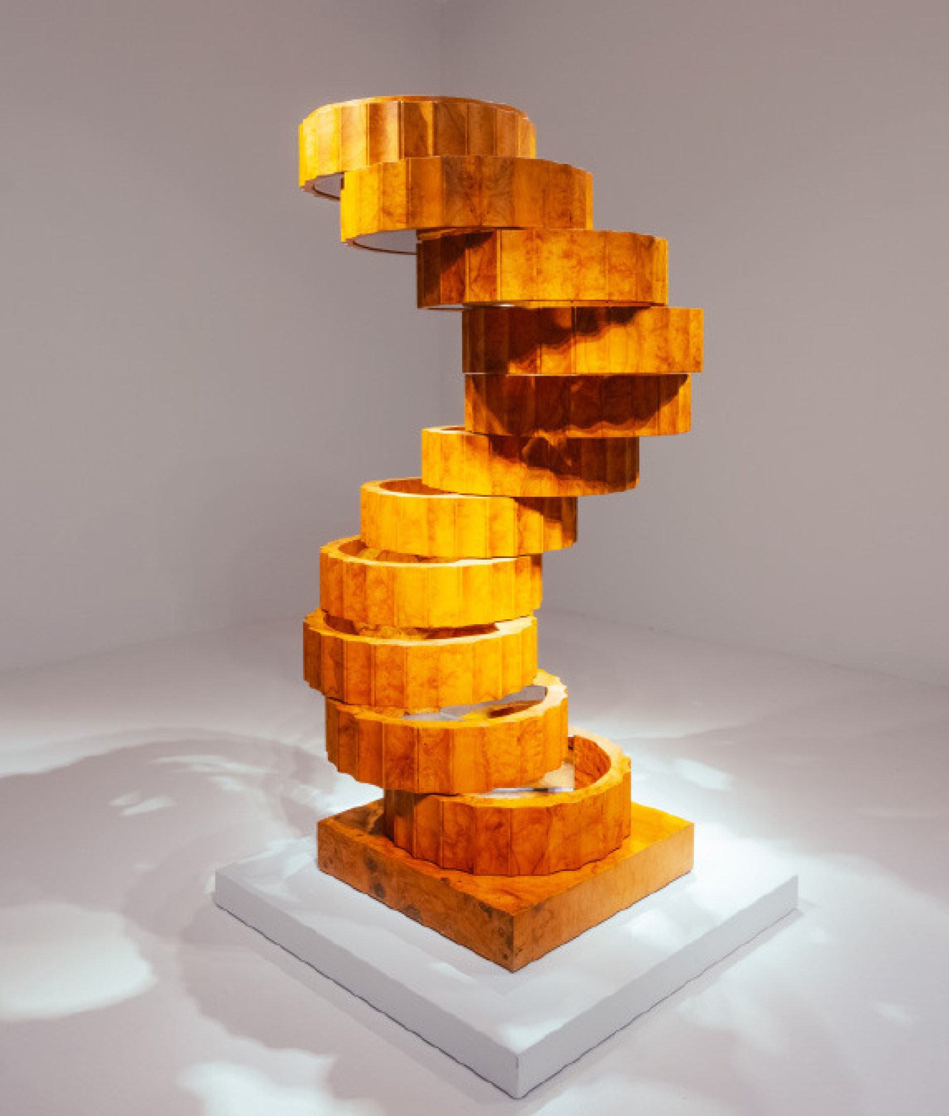 Nothing is what it seems - always playfull and precise | Photos by Toby Ryter