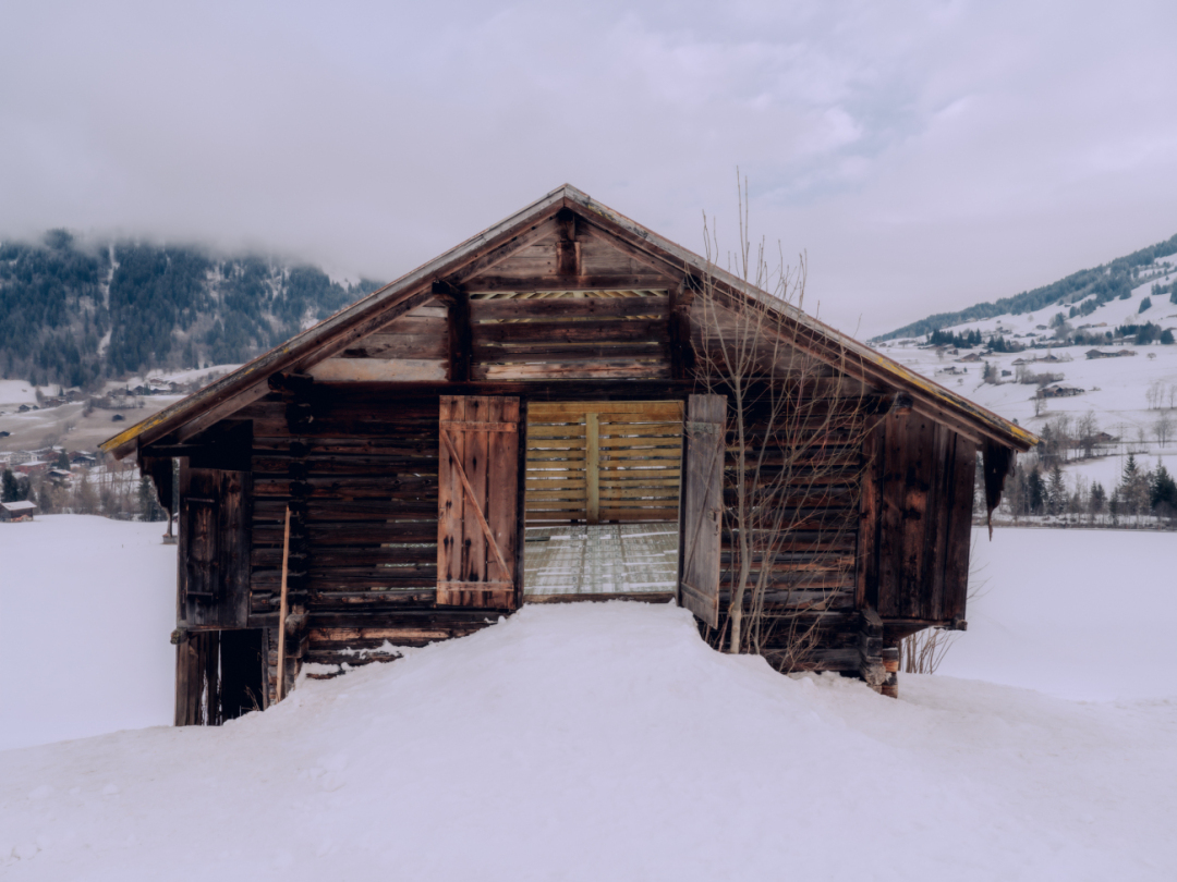 The freestanding Saaner Schürli, above the Saanen Eggli valley station, is the home of art installation | ALL PHOTOS: JACK ORTON The freestanding Saaner Schürli, above the Saanen Eggli valley station, is the home of art installation | ALL PHOTOS: JACK ORTON