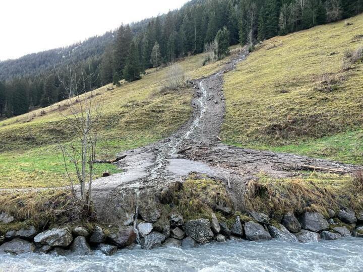 A landslide at the Enge in Lauenen. (Photo: AvS)