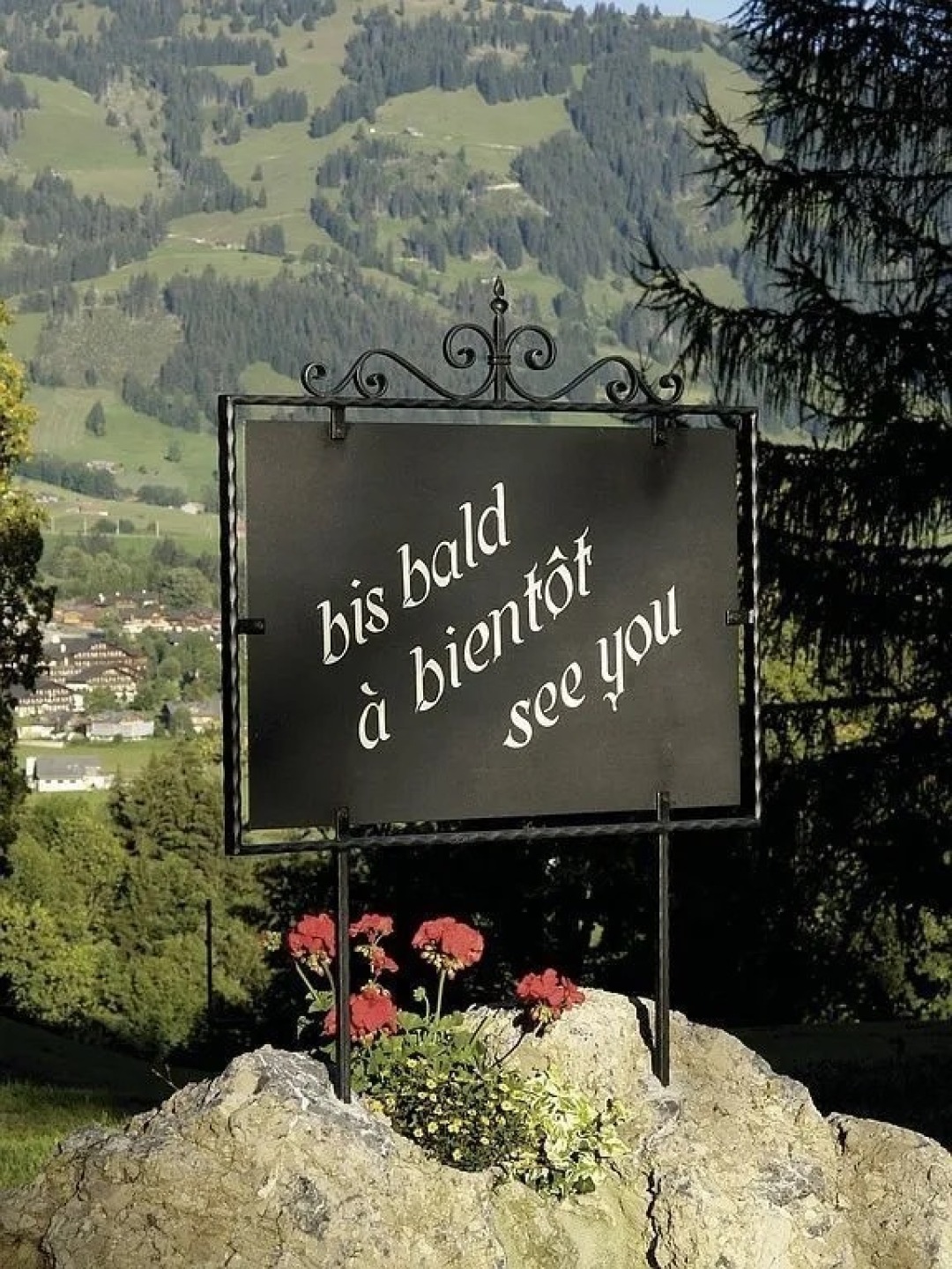 It remain suncertain when and with whom the restaurant will open again -- time will tell It remain suncertain when and with whom the restaurant will open again -- time will tell