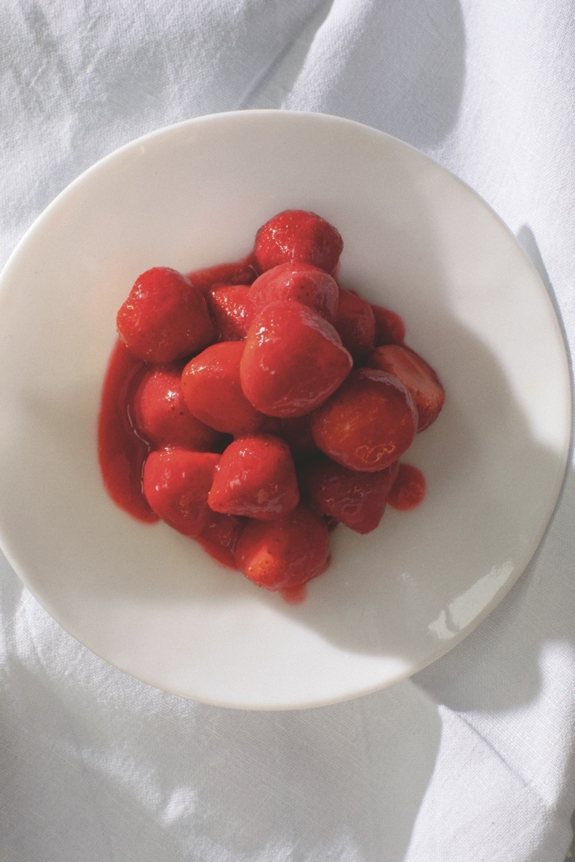 The highlight of summer: Strawberries | Photo © Markus Pritzi, AT Verlag - Das Bild wird blockiert. – Möglicherweise durch einen aktiven Adblocker.