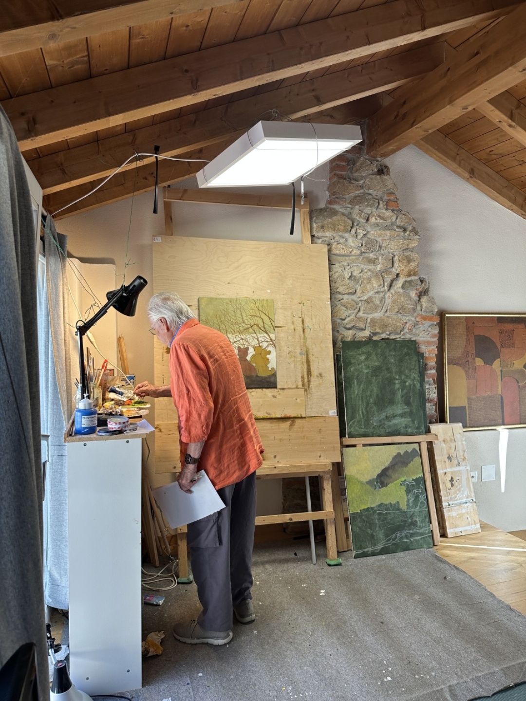 Nino Paltenghi in his studio in Ticino Nino Paltenghi in his studio in Ticino