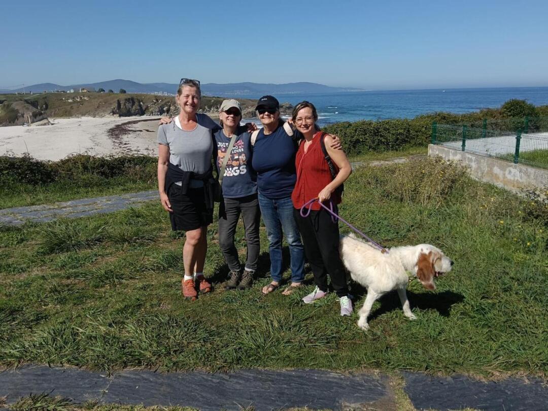 Teamwork! From right: the Vet, the HFHR founder, the dog behaviourist and me.. Oh yes, the dog is 12 year old Frankie, we just rescued him 1 hour earlier from a hunter, who had no more use for him! Teamwork! From right: the Vet, the HFHR founder, the dog behaviourist and me.. Oh yes, the dog is 12 year old Frankie, we just rescued him 1 hour earlier from a hunter, who had no more use for him!