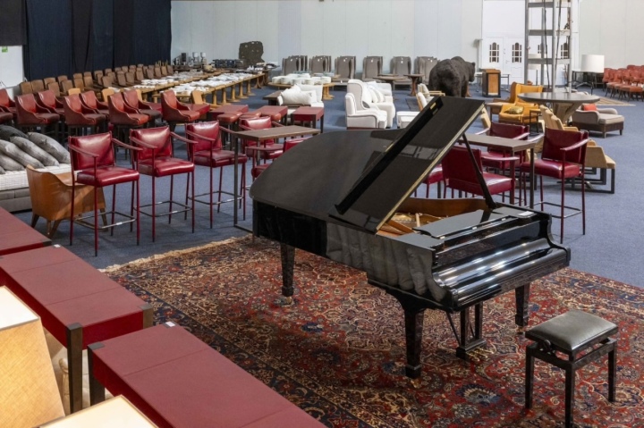 The 2005 Steinway · © Jürg Hoss Liquidationen The 2005 Steinway · © Jürg Hoss Liquidationen