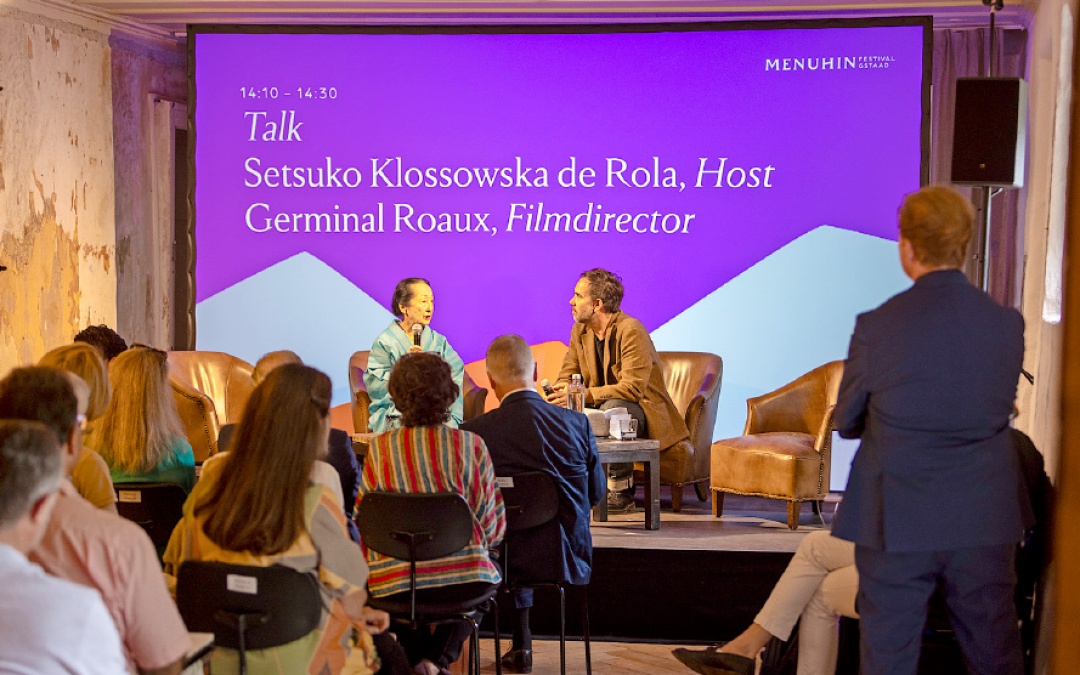 A first at the Grand Chalet: With The Summit, the festival created a new forum for discussions on culture and society. PHOTO: MENUHIN FESTIVAL GSTAAD/BAILEY DAVIDSON PHOTOGRAPHY A first at the Grand Chalet: With The Summit, the festival created a new forum for discussions on culture and society. PHOTO: MENUHIN FESTIVAL GSTAAD/BAILEY DAVIDSON PHOTOGRAPHY